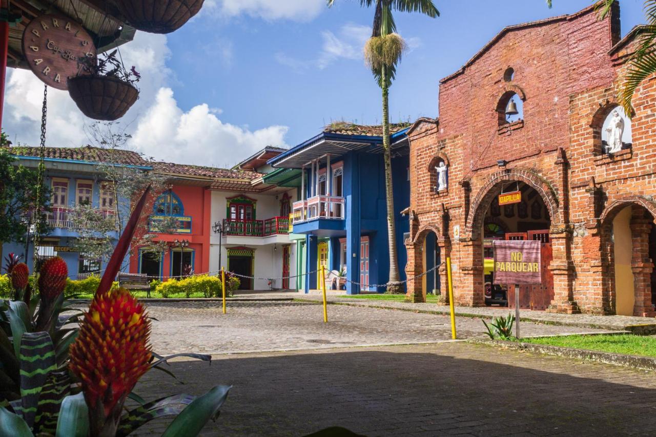 El Eden Country Hotel Y Club Residencial Circasia Exterior photo