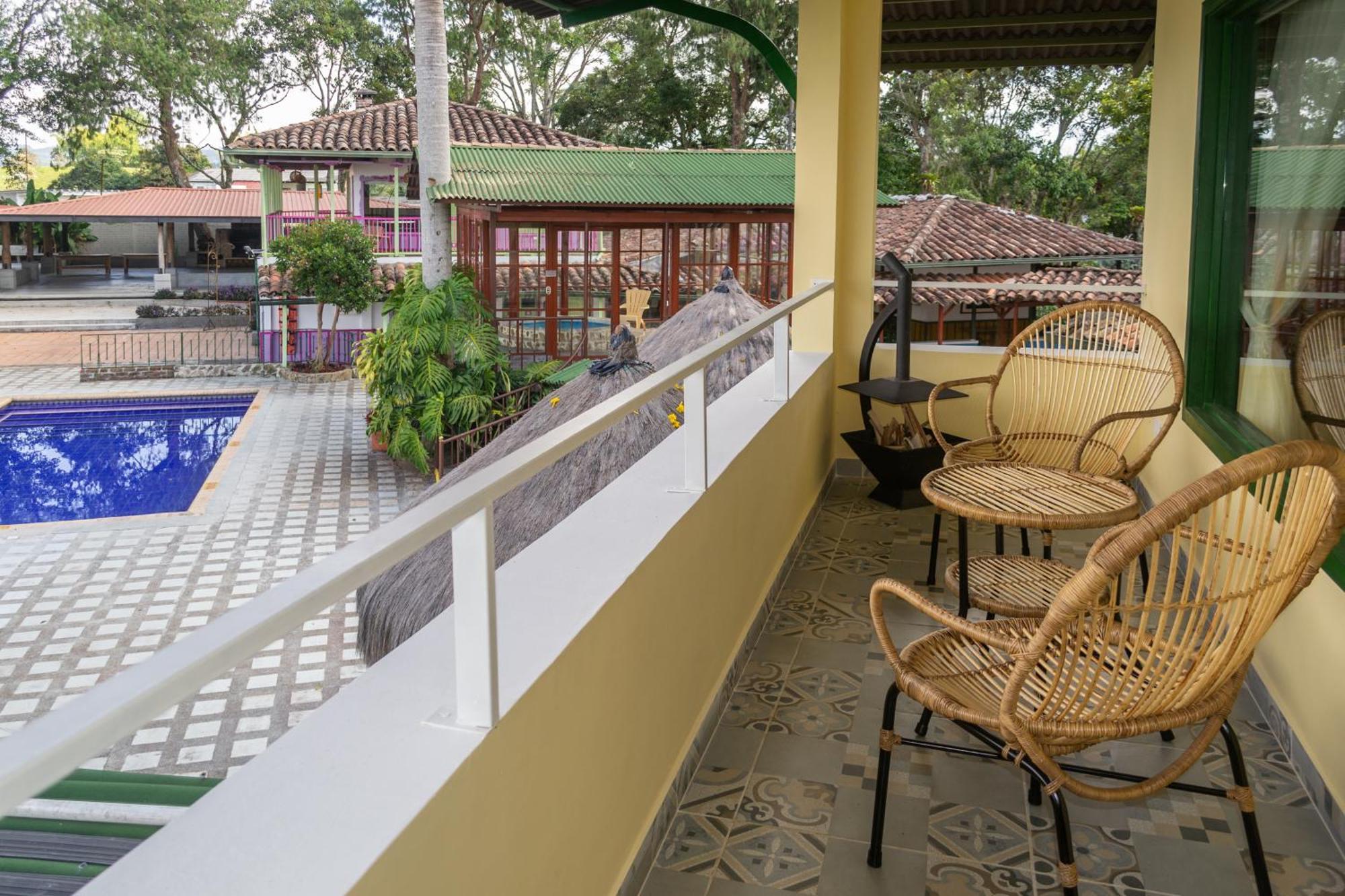 El Eden Country Hotel Y Club Residencial Circasia Exterior photo